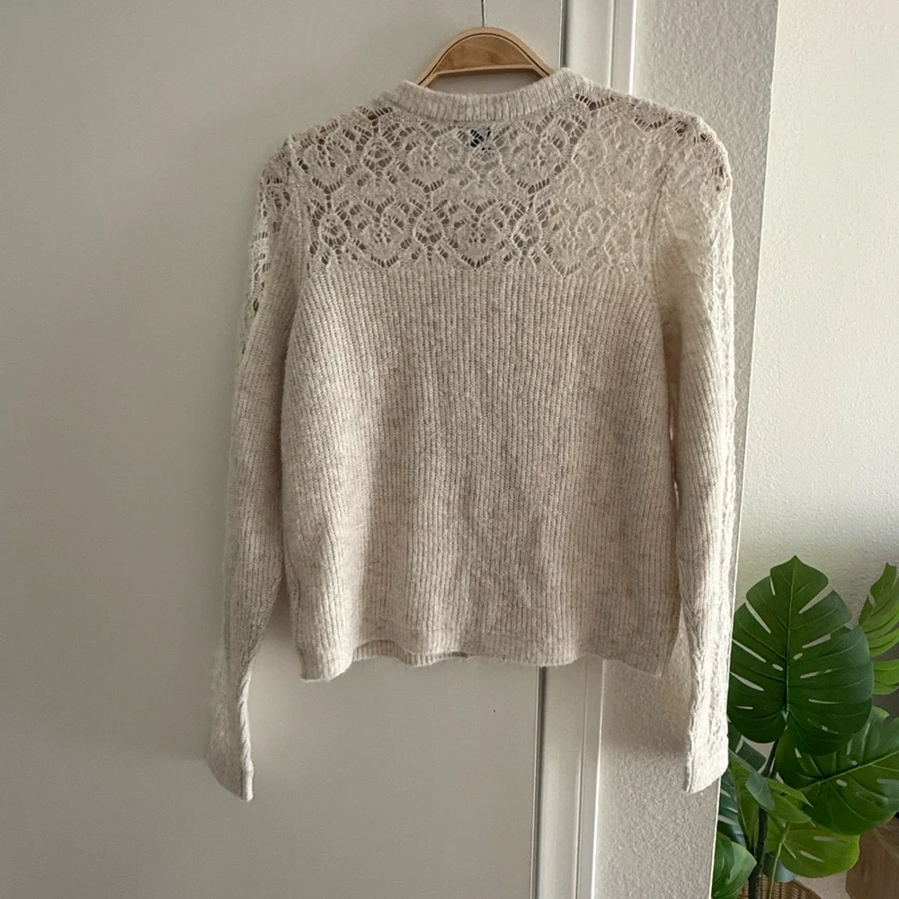 American Eagle Outfitters this elegant